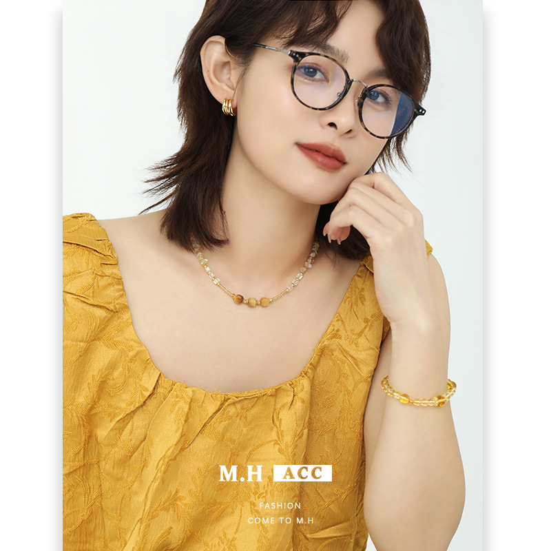 Sweet yellow crystal rice bead beaded necklace for women, a unique and fashionable style with a vacation vibe. Collarbone chain, a personalized and versatile necklace Specification drawing