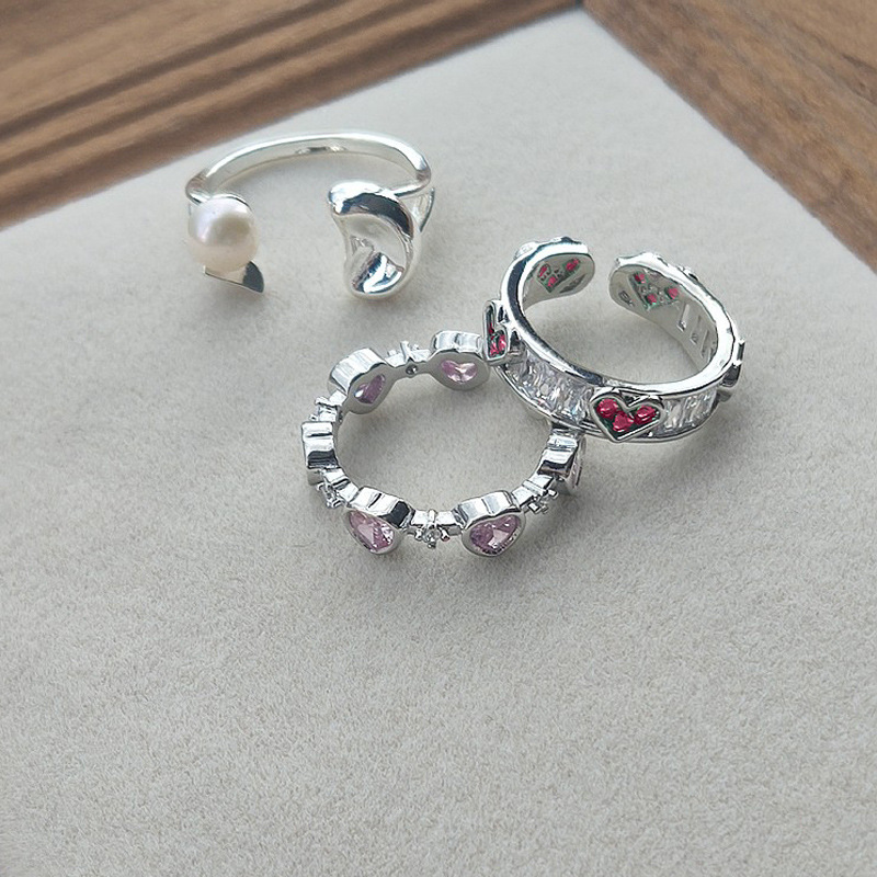 Pink heart-shaped zircon open ring, a sweet and cool style fashionable and individual ring for women, a niche and high-end light luxury index finger ring full figure