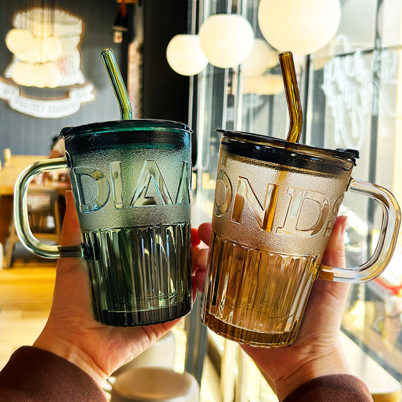 Factory wholesale couple glass cups with handles, straws, high-temperature resistant cups, single-layer office and household simple water cups full figure