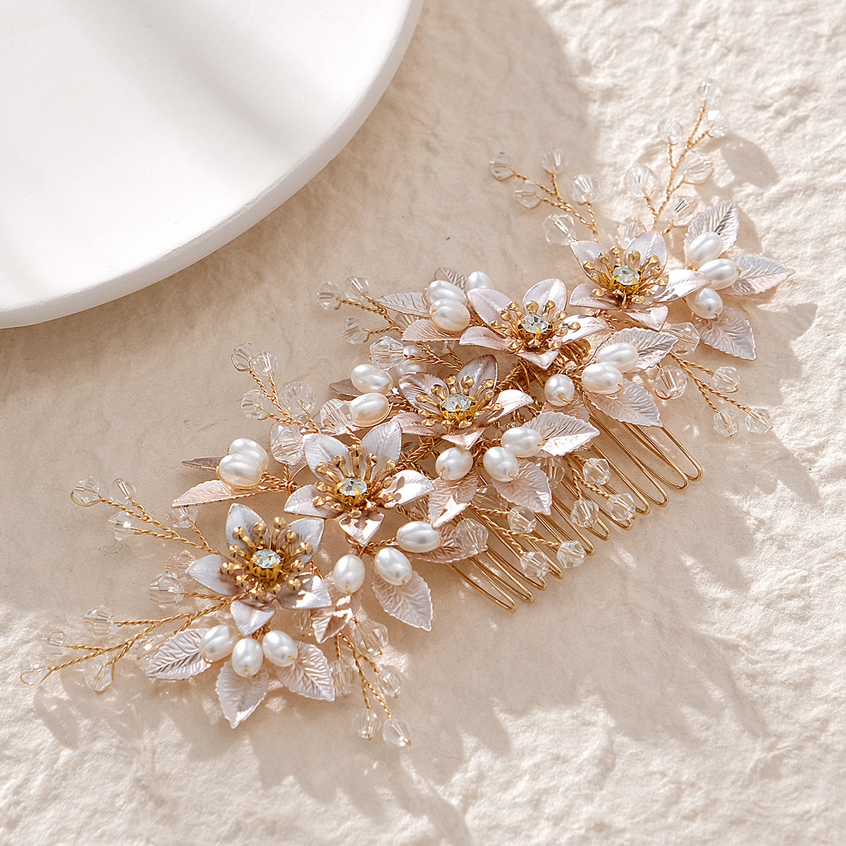 Chinese-style Xiuhe dress, cheongsam, accessories, handcrafted flower and pearl headwear, wedding dress and makeup plate, hair comb, bride's hairpin Specification drawing
