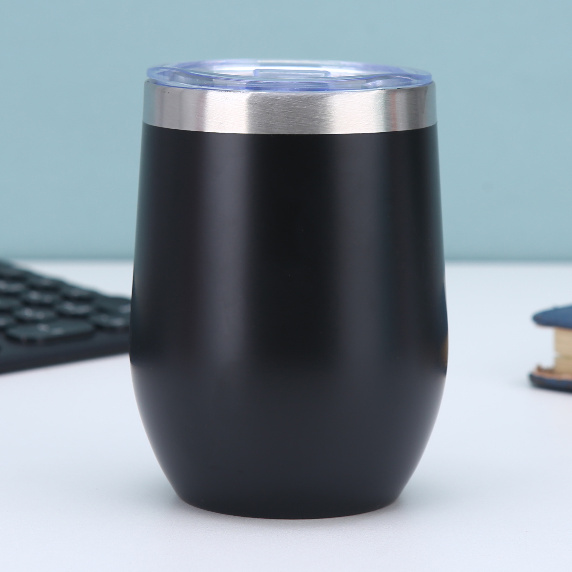 Customized 12oz eggshell cup with plastic spraying, mini vacuum 304 stainless steel wine glass, double-layer portable solid-color insulated cup Application Scenario