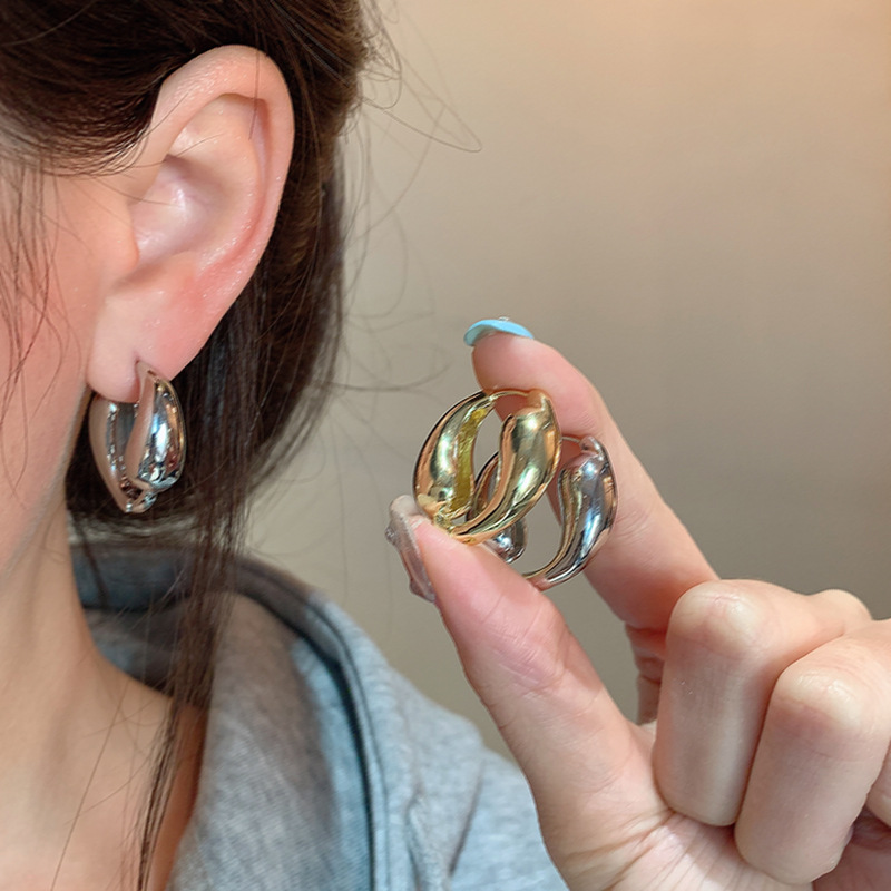 Best-selling European and American Tai Chi teardrop ear loops, women's personalized and high-end ear rings, niche geometric earrings, light luxury and elegant earrings details Picture