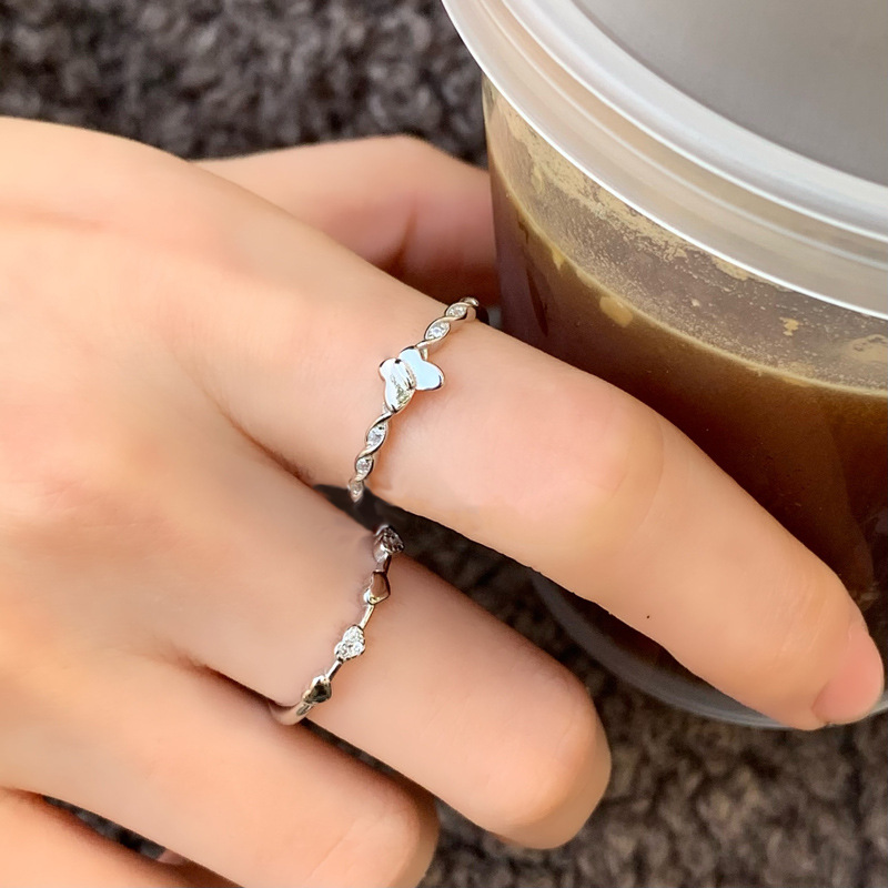 A simple and cold style, slightly inlaid heart-shaped butterfly opening ring, stacked with a delicate, fashionable and high-end niche design ring Specification drawing