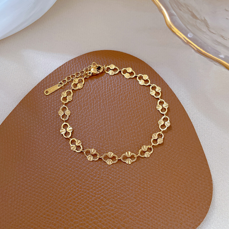 【 All-titanium Steel 】 Dongdaemun Personalized Laser Oval personalized pig nose chain bracelet Female Internet celebrity retro best friend Specification drawing