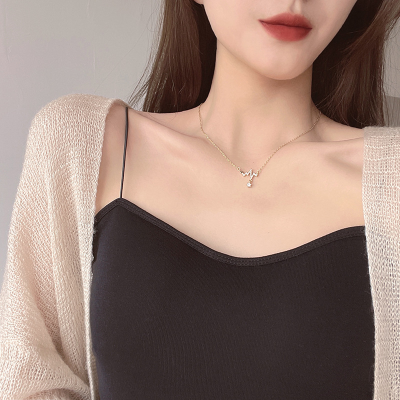 A new Korean-style electrocardiogram micro-inlay pendant necklace that won't fade in summer, an ins fashionable titanium steel collarbone chain Application Scenario