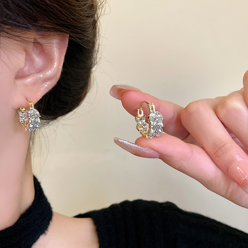 S925 Silver Needle geometric wheat ear Earrings, women's light luxury, niche, high-end, versatile ring ear buckle earrings wholesale details Picture