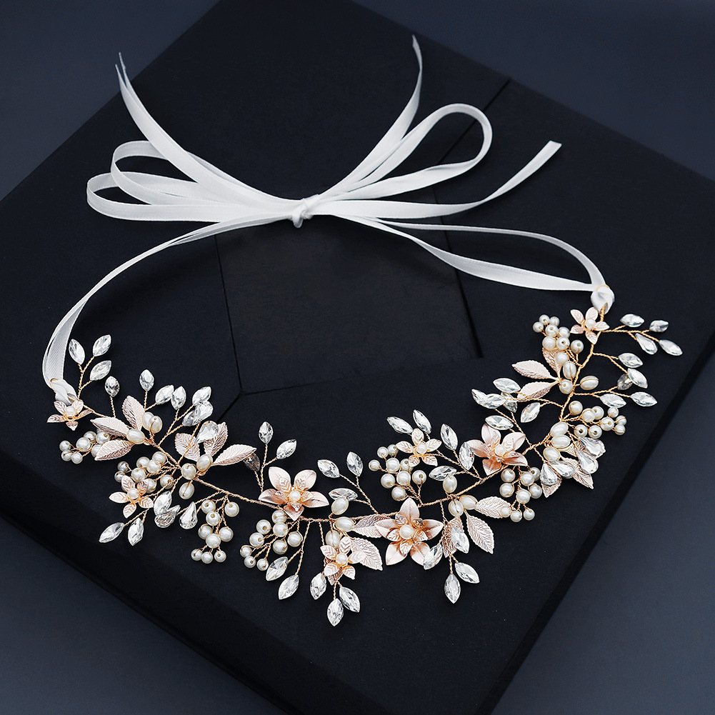 Korean-style pearl headwear, handcrafted flower wedding headwear, Hanfu hair band, Xiuhe evening dress hair accessory, retro bride hair band details Picture