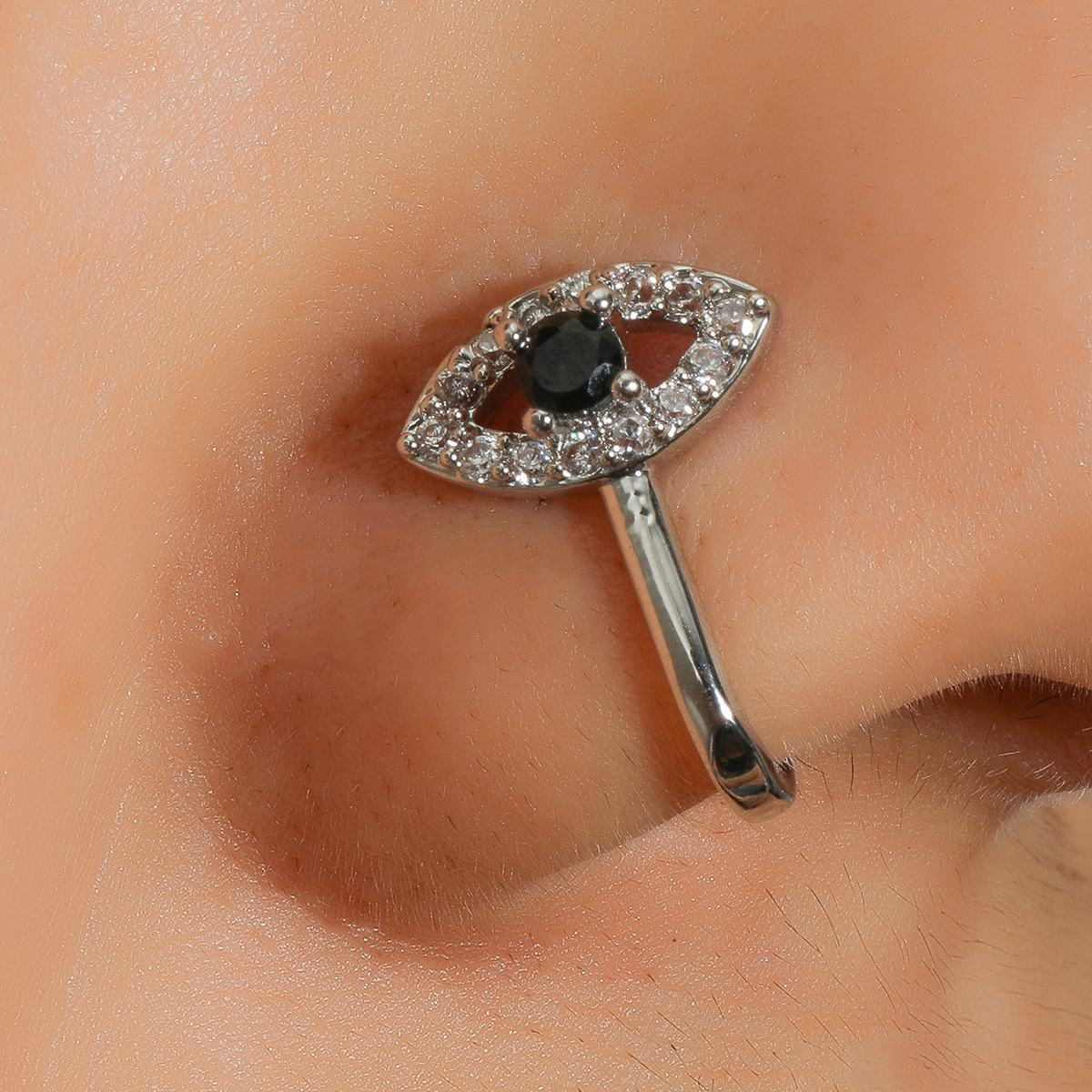 Cross-border new Devil's Eye non-perforated nose clip, European and American fashion micro-inset zircon fake nose ring U-shaped piercing accessory details Picture