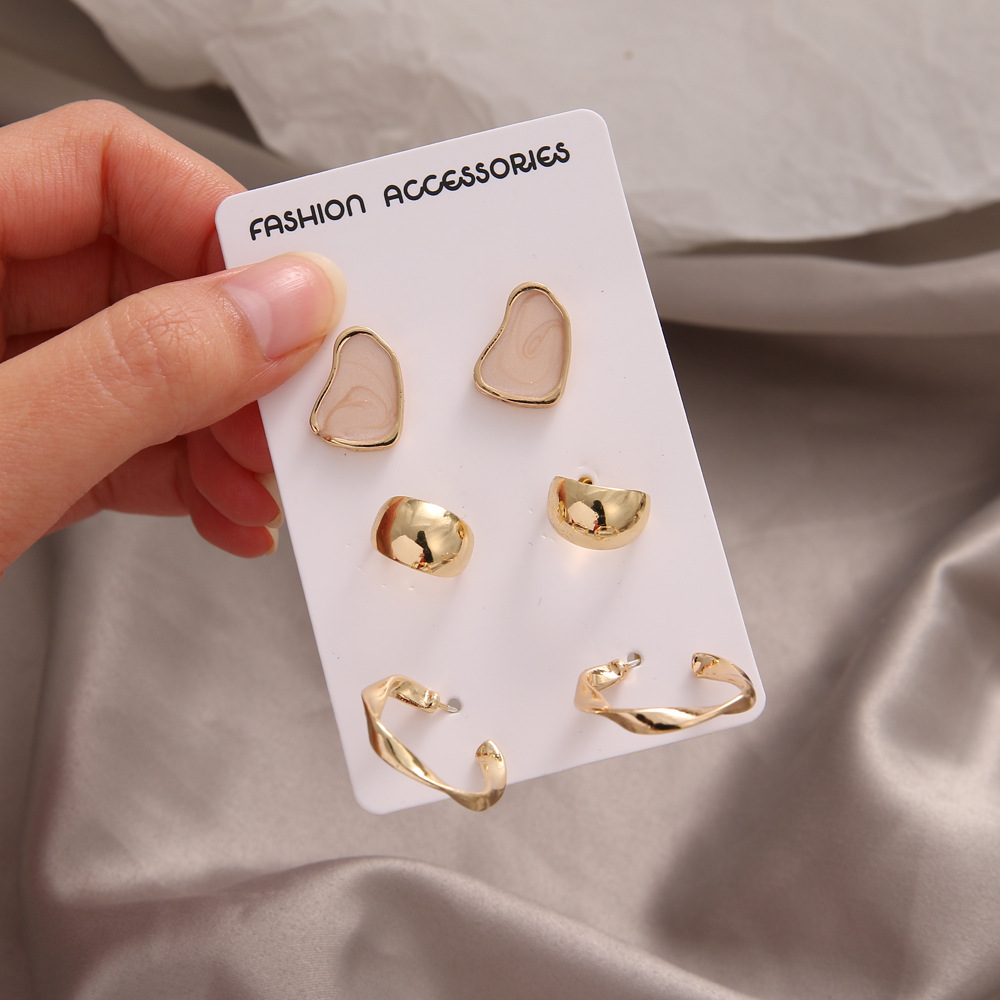New cross-border Korean-style metal sheet geometric stud earrings, floral gold women's earrings from the Korean jewelry world Specification drawing