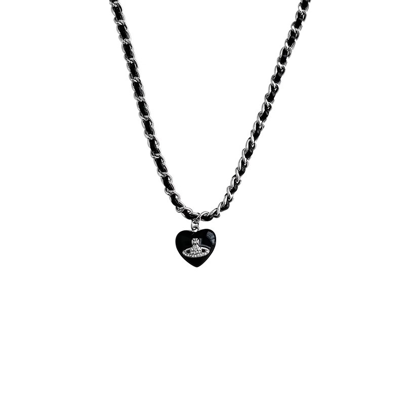 Black heart-shaped star pendant necklace with feminine charm, woven leather rope collarbone chain feel, fashionable, sweet and cool, a hot girl necklace Item Picture