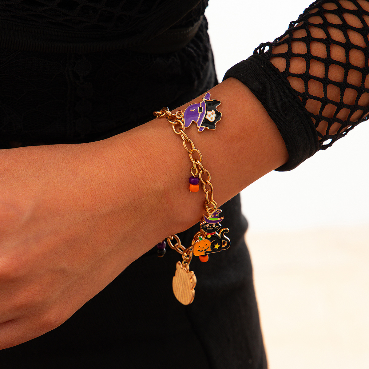 European and American cross-border jewelry Halloween party ghost bracelet trendy girl Pumpkin Festival alloy pendant jewelry for girls full figure