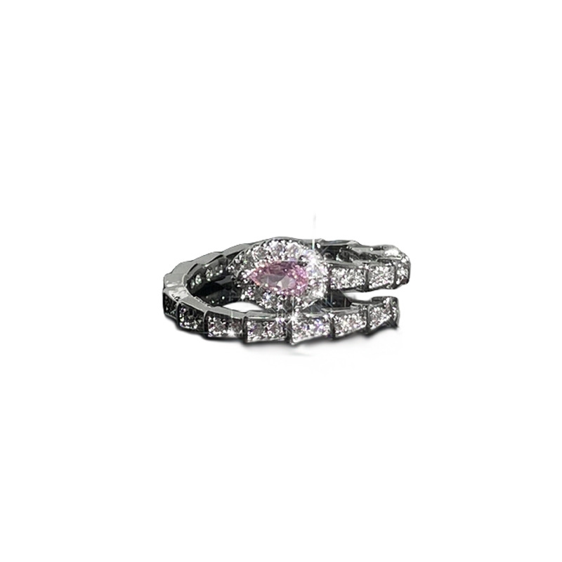 This niche, light luxury sparkling diamond snake ring exudes a sense of sophistication for women. It features a floral charm and is versatile. The cold and elegant snake-shaped ring is an autumn and winter accessory Item Picture
