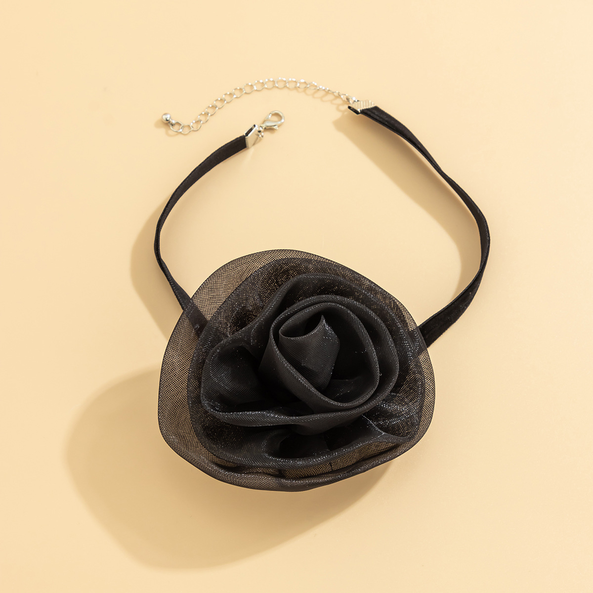 European and American style handcrafted three-dimensional flower necklaces and collars, popular cross-border rose choker retro accessories for women Specification drawing