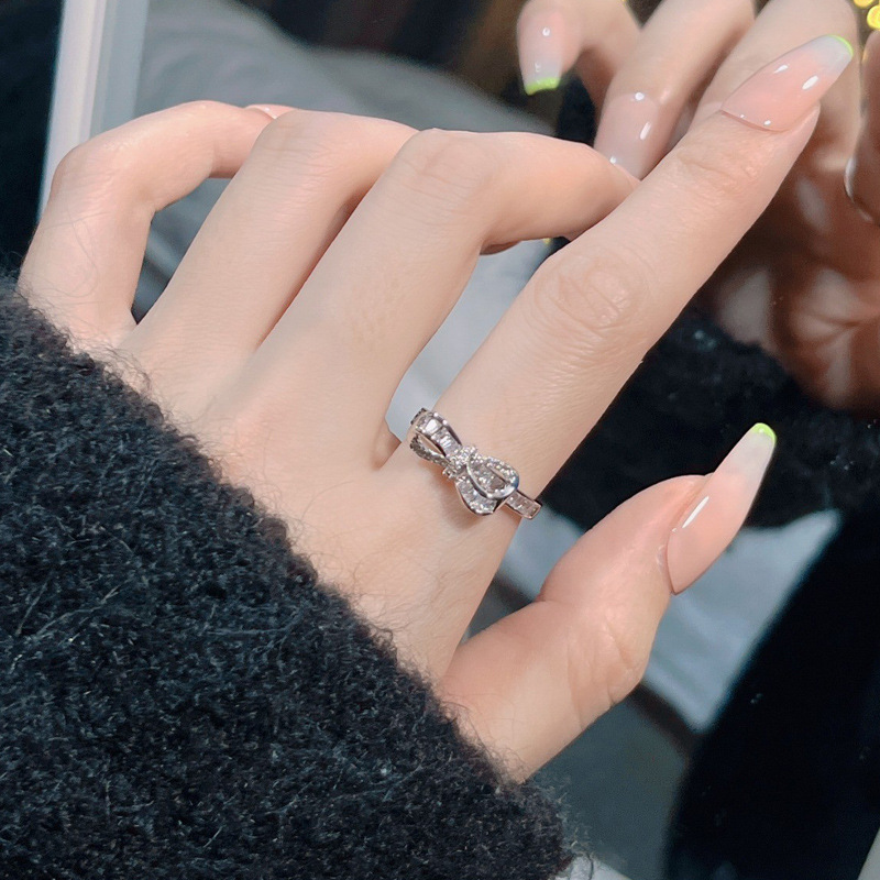 A light luxury and high-end bow zircon open ring for women, with a minimalist and cool vibe, is exquisite and versatile on Instagram full figure