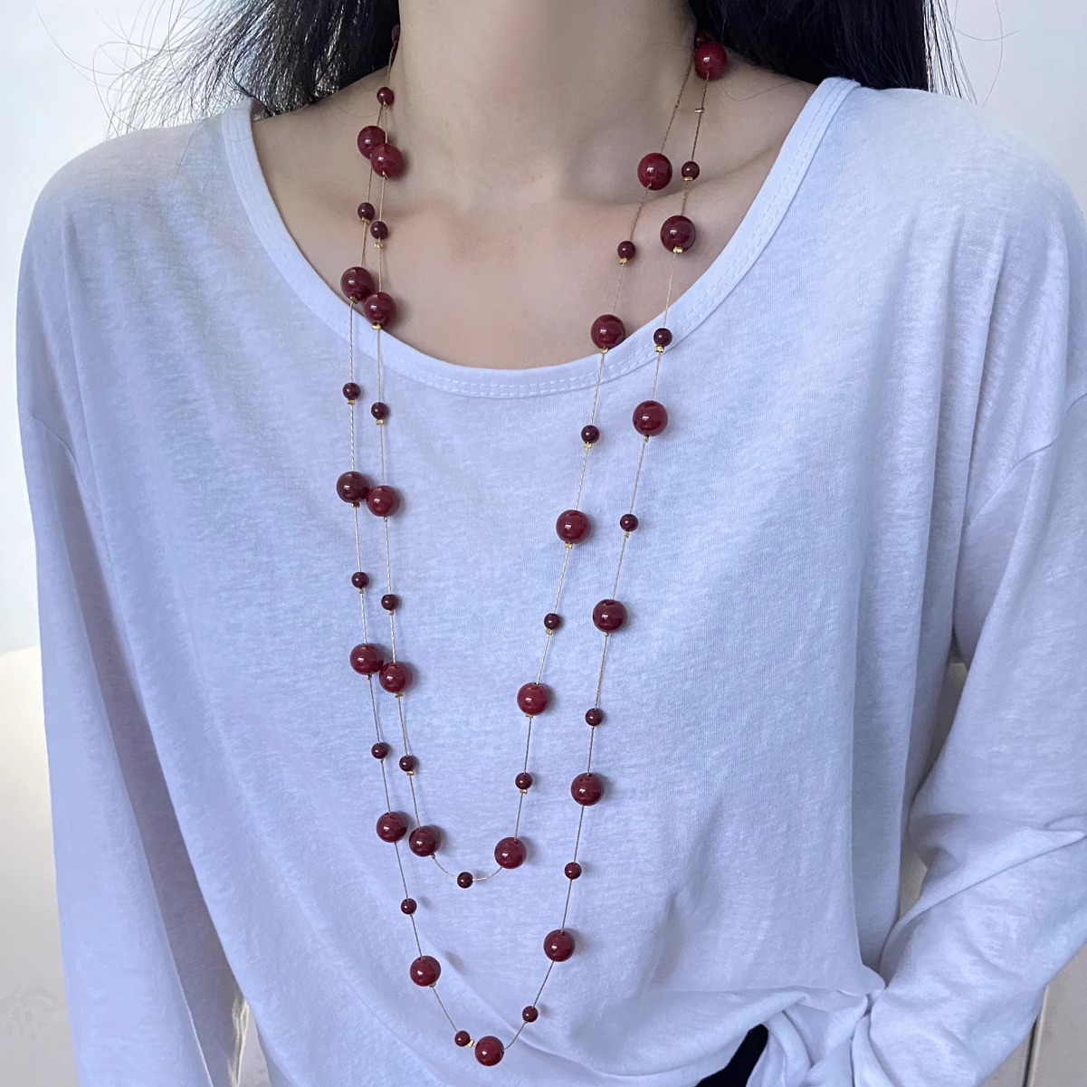 Retro red pearl necklace collarbone chain, light luxury small numerous layered sweater chain, fashionable and simple neck chain Specification drawing