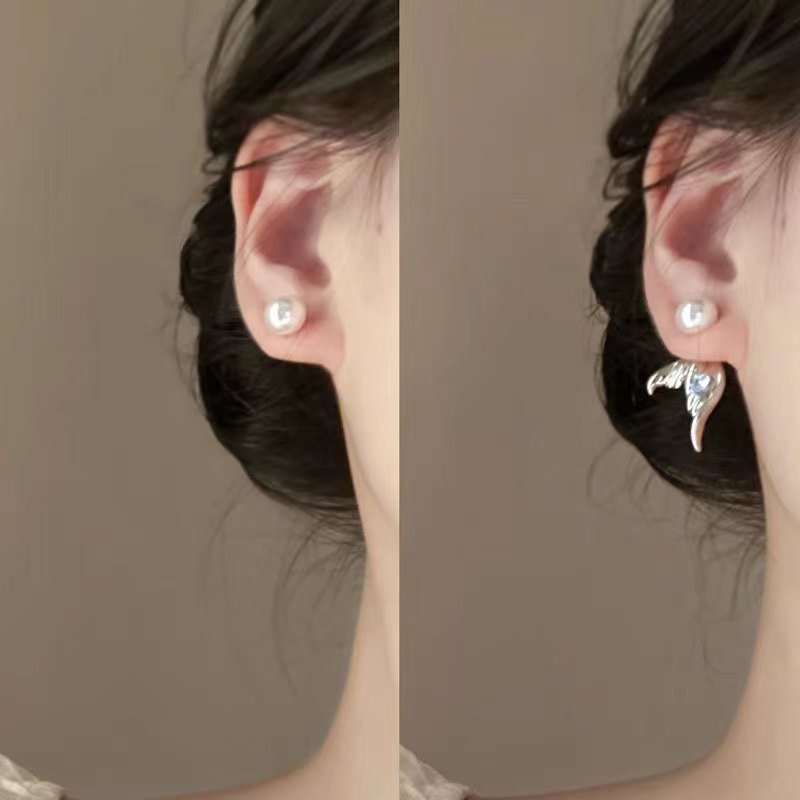 Mermaid's Treasure ~ Elegant and exquisite French pearl metal fishtail earrings, a light luxury and high-end niche earpiece details Picture