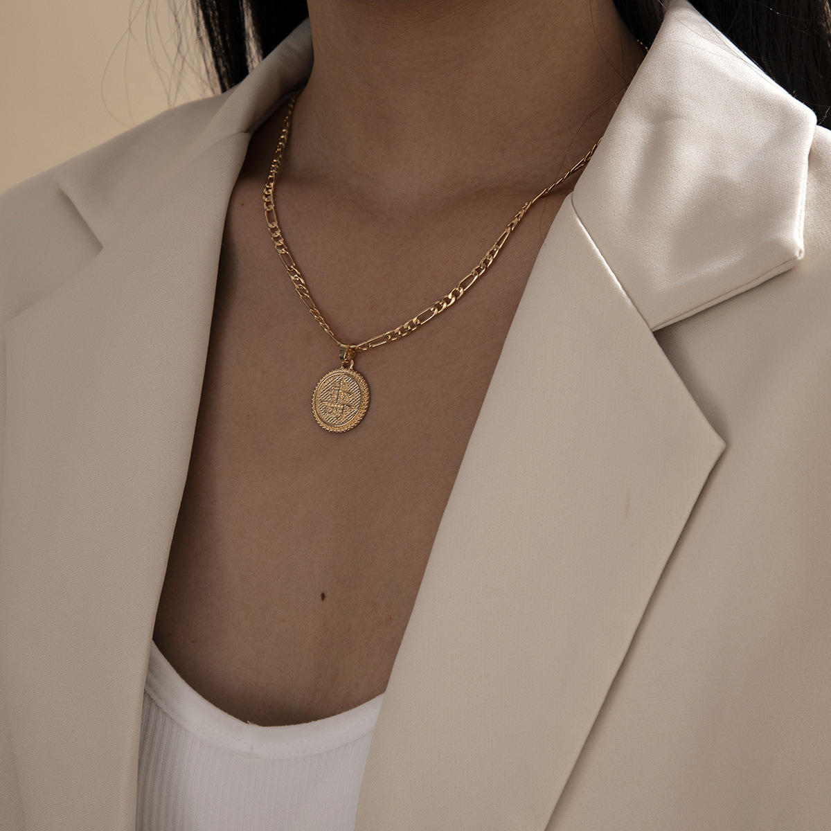European and American cross-border jewelry, simple single-layer chain necklace, women's retro style, round alloy pendant necklace full figure