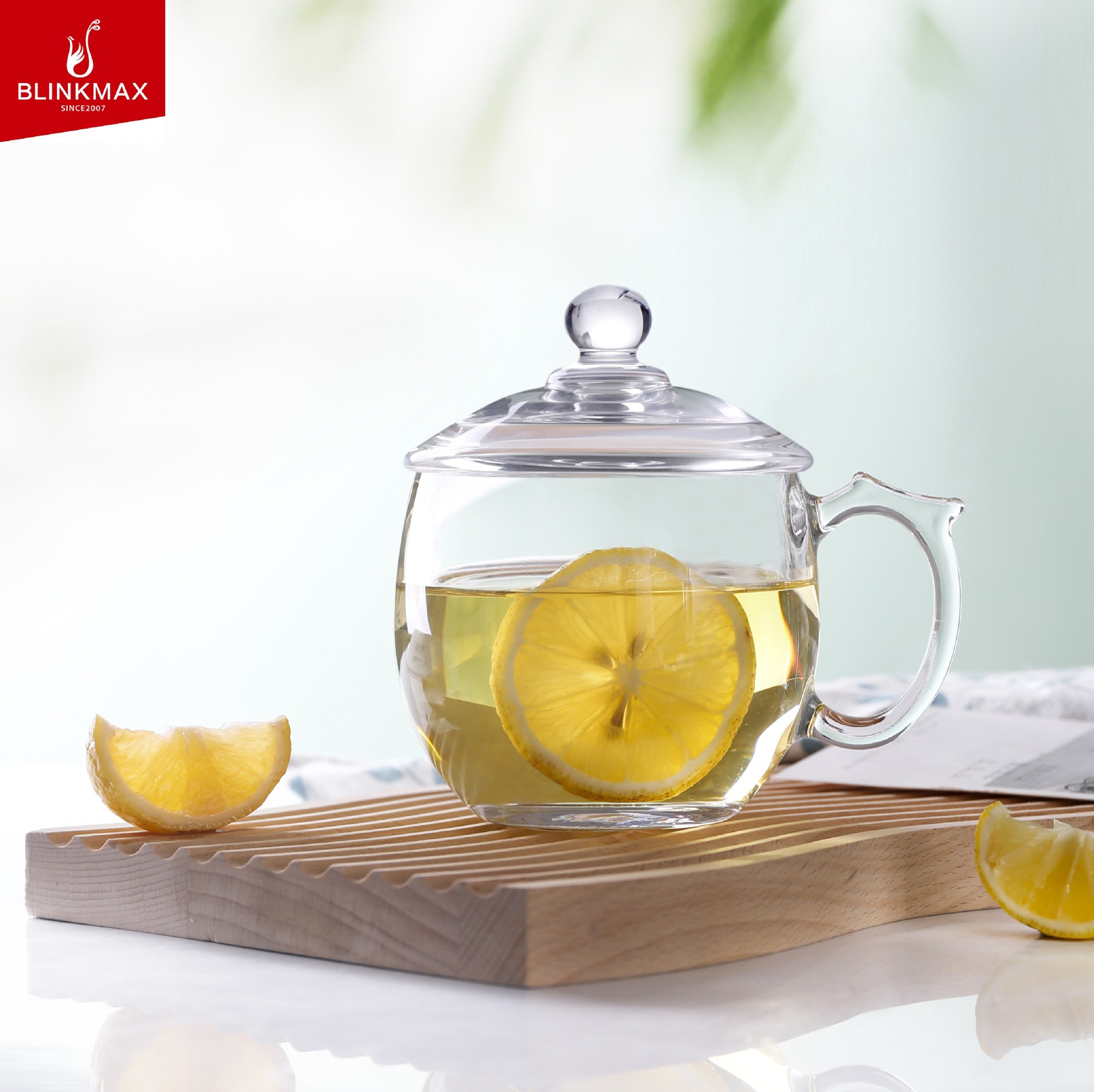 Household glass cups, office and meeting water cups, tea drinking cups, large-capacity multi-functional glass cups with LIDS full figure