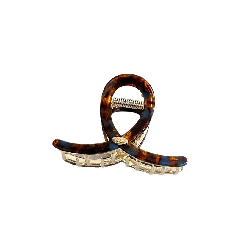 Stylish and high-end style, medium size acetate, abundant hair volume, shark clip, claw clip, back of the head, hair clip, headwear, elegant hairpin Item Picture