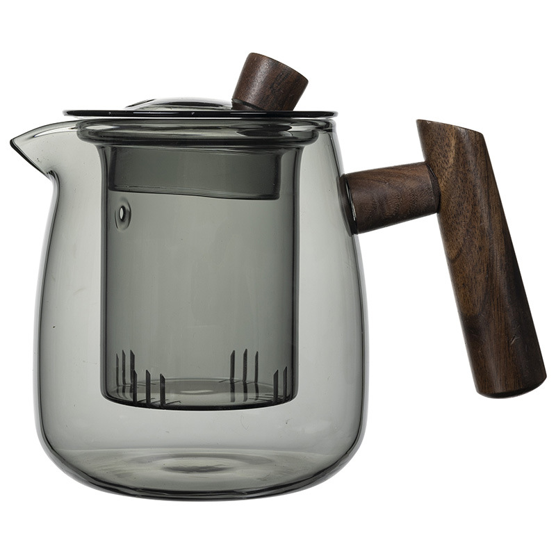 The glass teapot exudes a sense of sophistication. It is a household tea and water separation cup for brewing tea. A single teapot is used for one person to brew tea with a tea set Item Picture