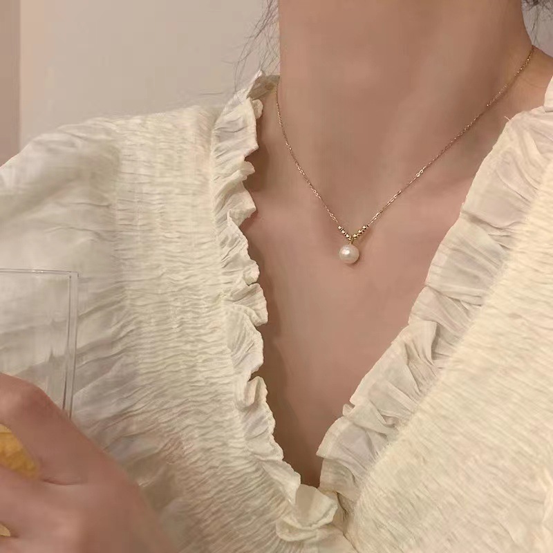 Retro necklace, women's collarbone chain, ins niche design, fairy-like charm, versatile for daily commuting, forest-like freshness full figure