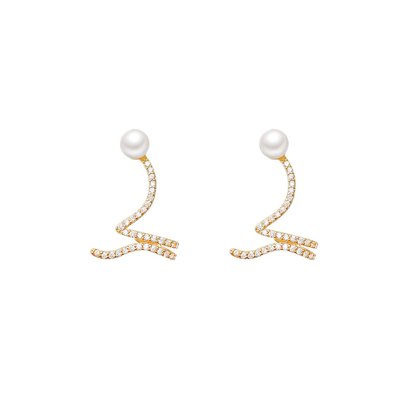 S925 Silver needle, exquisitely diamond-encruted snake-shaped ear bone clip, exudes a high-end feminine charm and an ethereal air. Versatile pearl stud earrings and earrings Item Picture