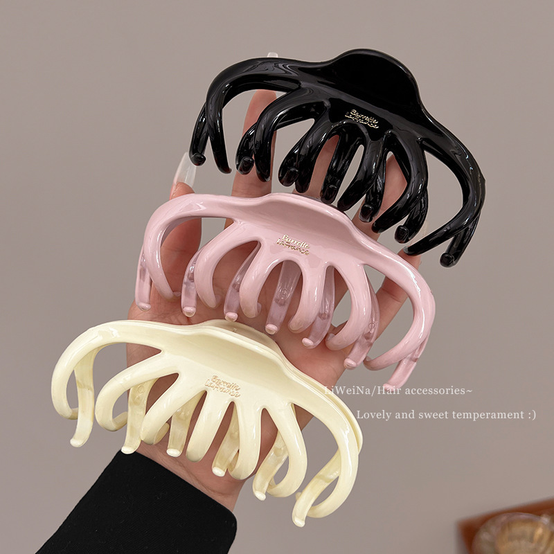 High-end, large pumpkin hair clip, feminine, back of the head, updo hair clip, shark clip, large amount of hair clip headwear Application Scenario