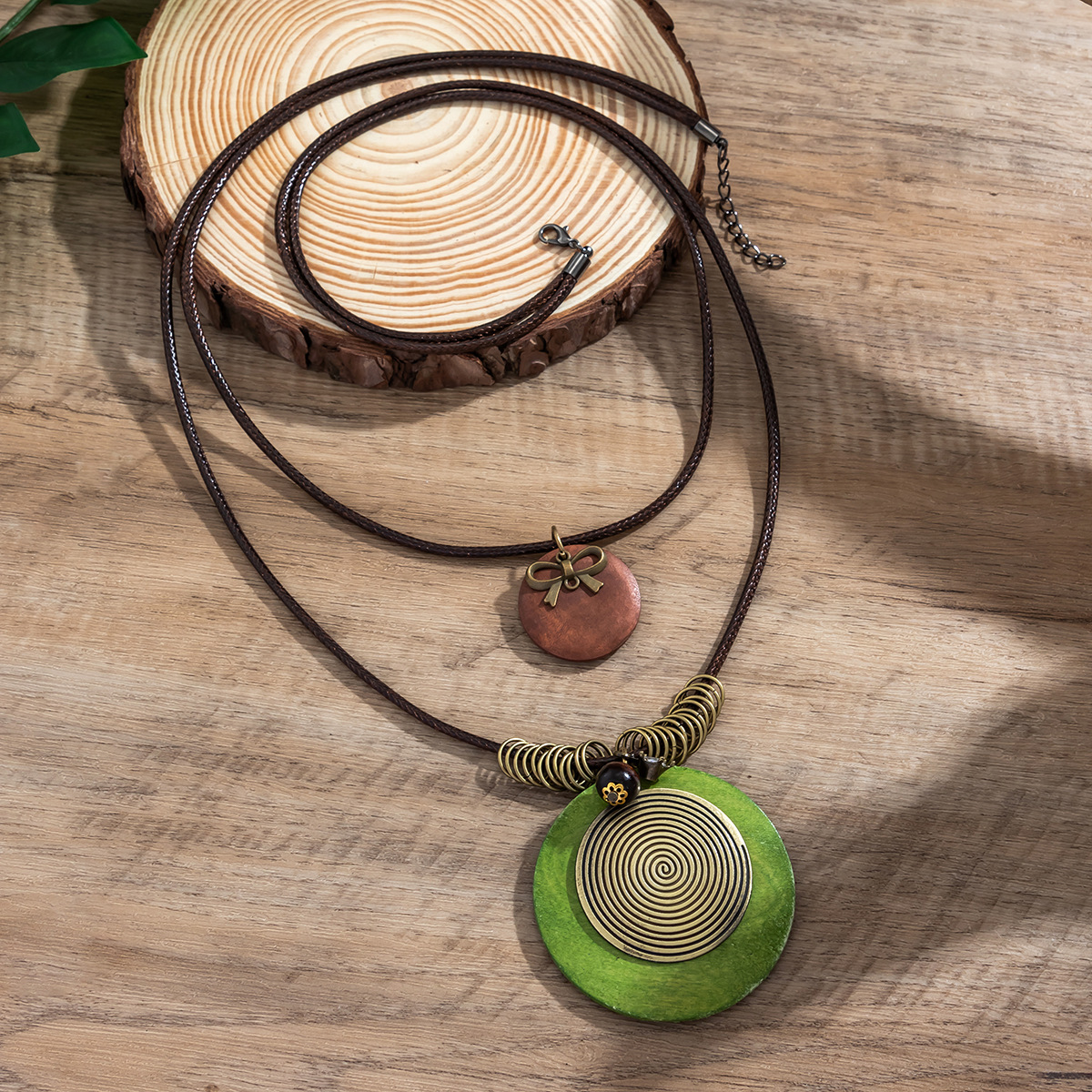 European and American cross-border retro round wood piece necklace, versatile for women, long beaded wax thread sweater chain, couple accessories Specification drawing
