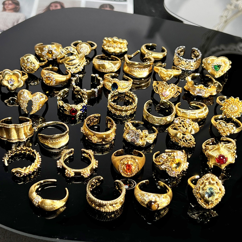 A retro, heavy geometric, irregular brushed open ring for women's ins, light luxury, fashionable and exquisite index finger ring Application Scenario