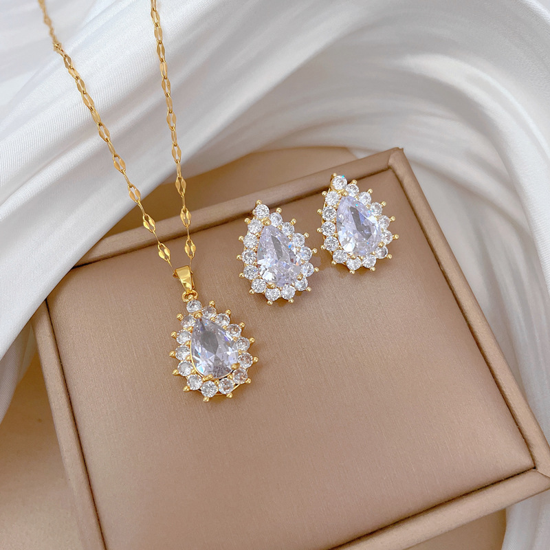 【 Titanium Steel 】 Full Diamond water drop Necklace Earring set, light luxury, slightly inlaid, personalized and elegant banquet ear and necklace combination Specification drawing