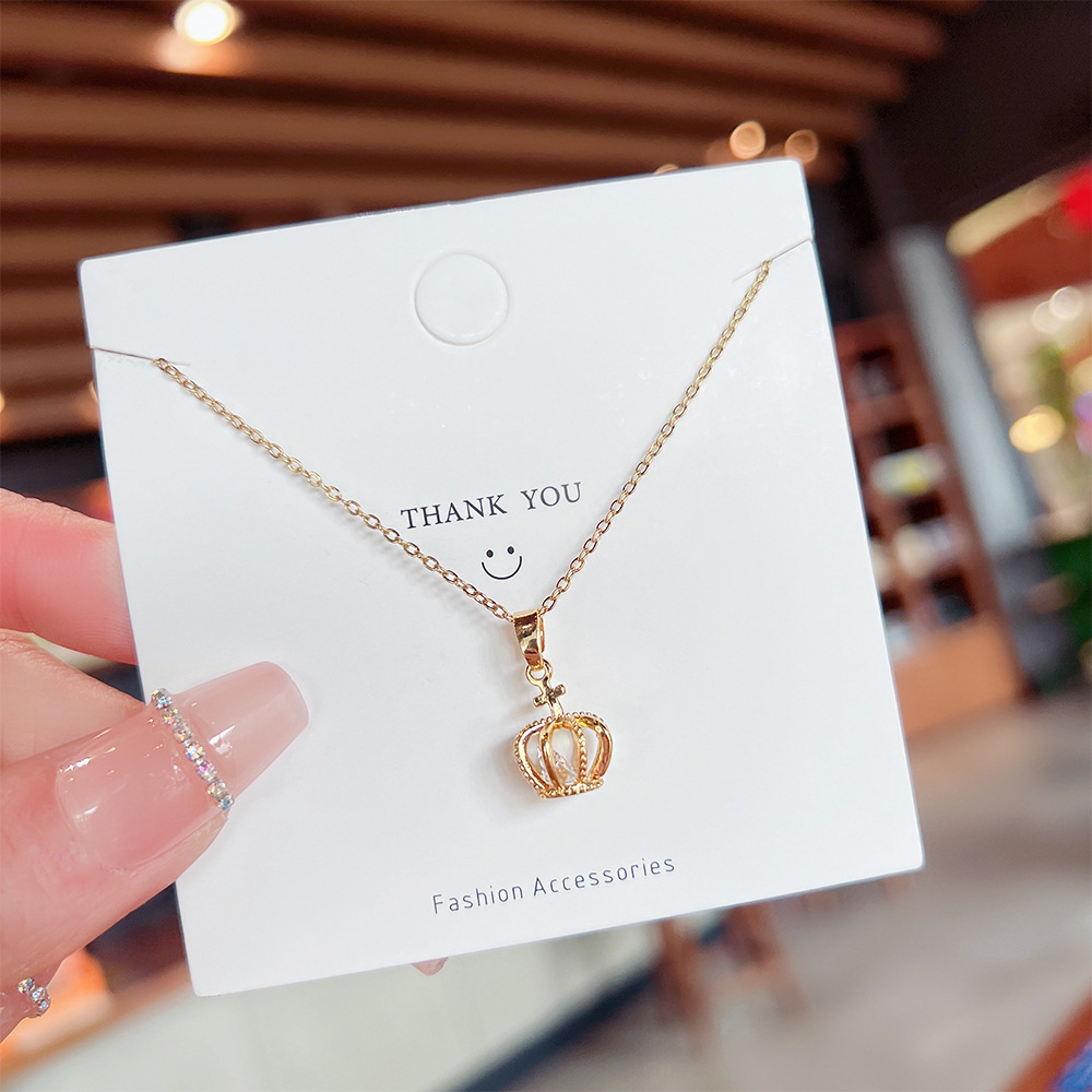 Three-dimensional small lantern necklace, titanium steel women's niche design sense, elegant and versatile collarbone chain, light luxury and fashionable necklace accessory Application Scenario
