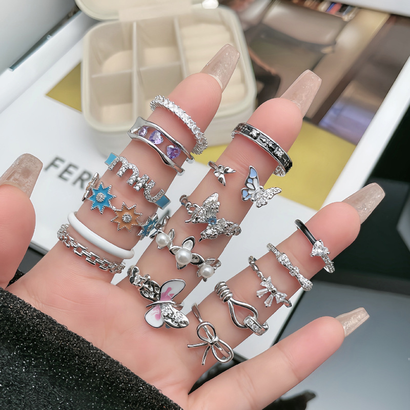 French-style butterfly fashion open ring, cool and feminine style, niche high-end feel, geometric sweet and cool, versatile ring trend full figure