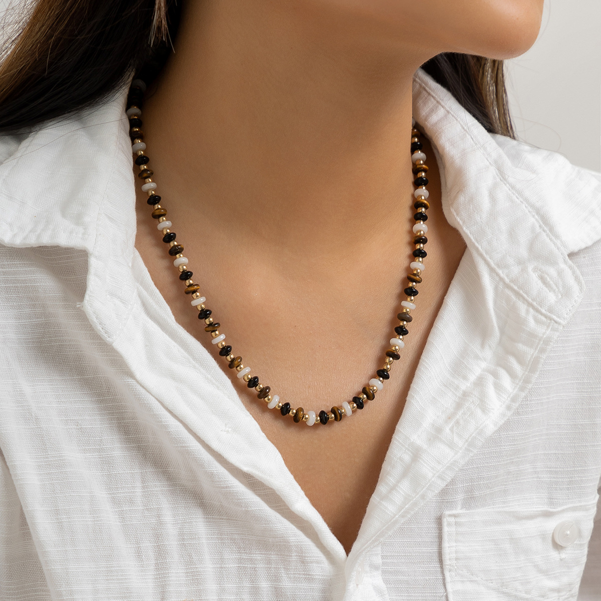 European and American cross-border jewelry: simple and individual geometric beaded glass necklace, retro and elegant, niche tiger stone necklace for women full figure