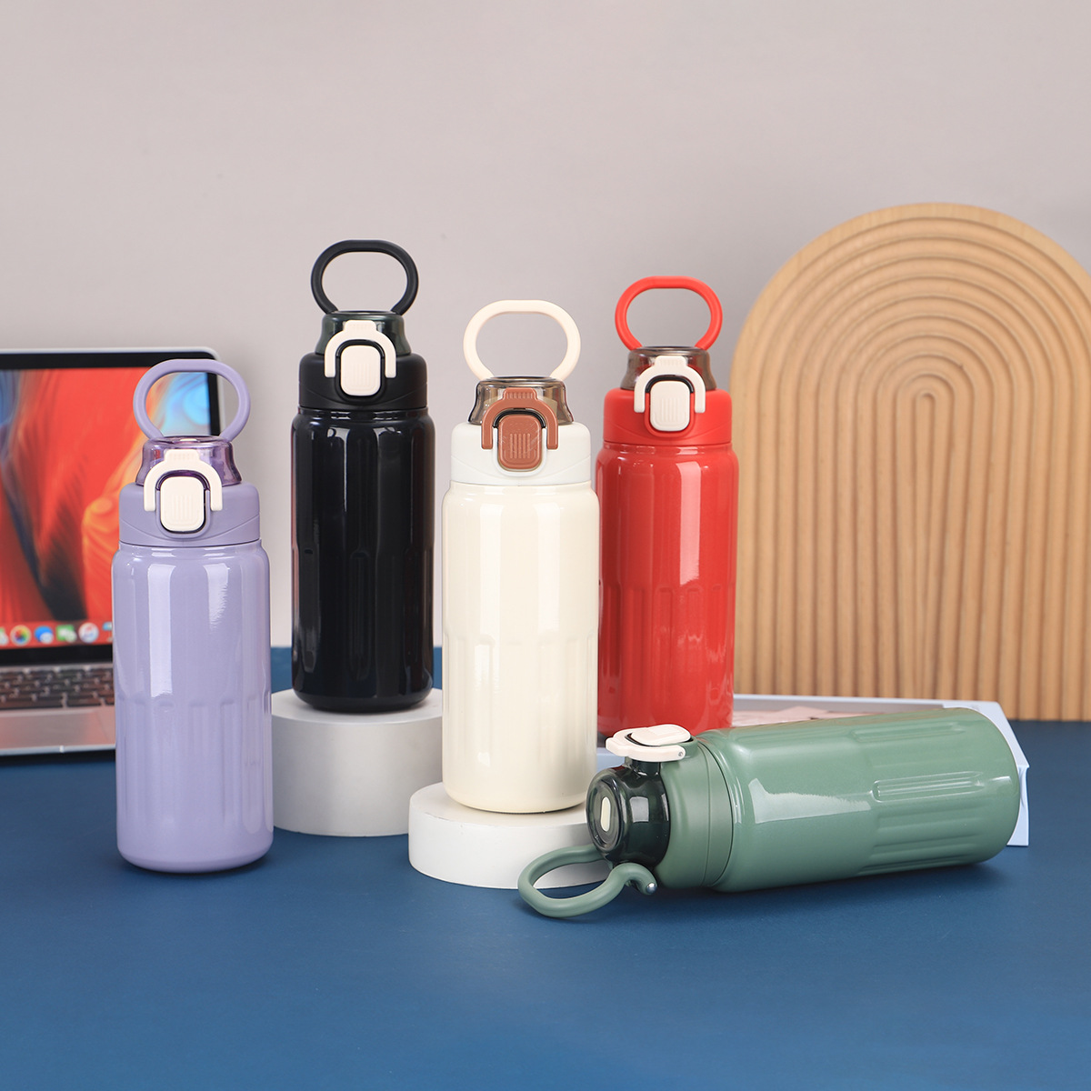 New silicone ring bounce cup, outdoor portable 316 stainless steel insulated cup, large-capacity vacuum sports water bottle full figure