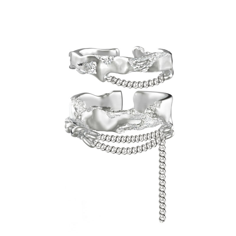 This is a niche design with an ink-style cold chain opening ring that exudes a feminine charm, is simple and individual, and features a fashionable textured tassel full figure