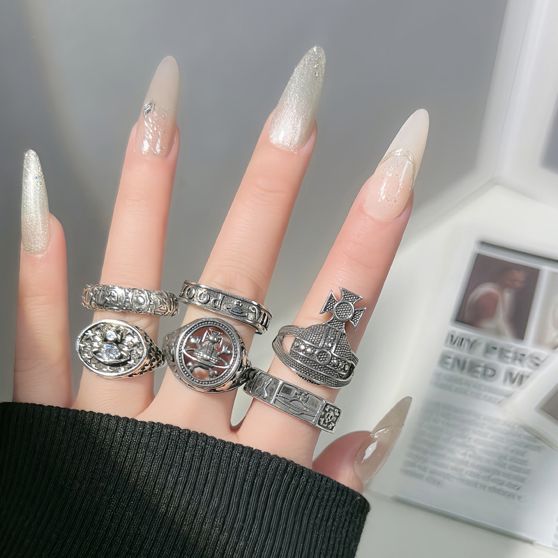 Punk retro vintage Saturn crown open ring, gender-neutral hip-hop, cool and individualistic couple ring accessories Specification drawing