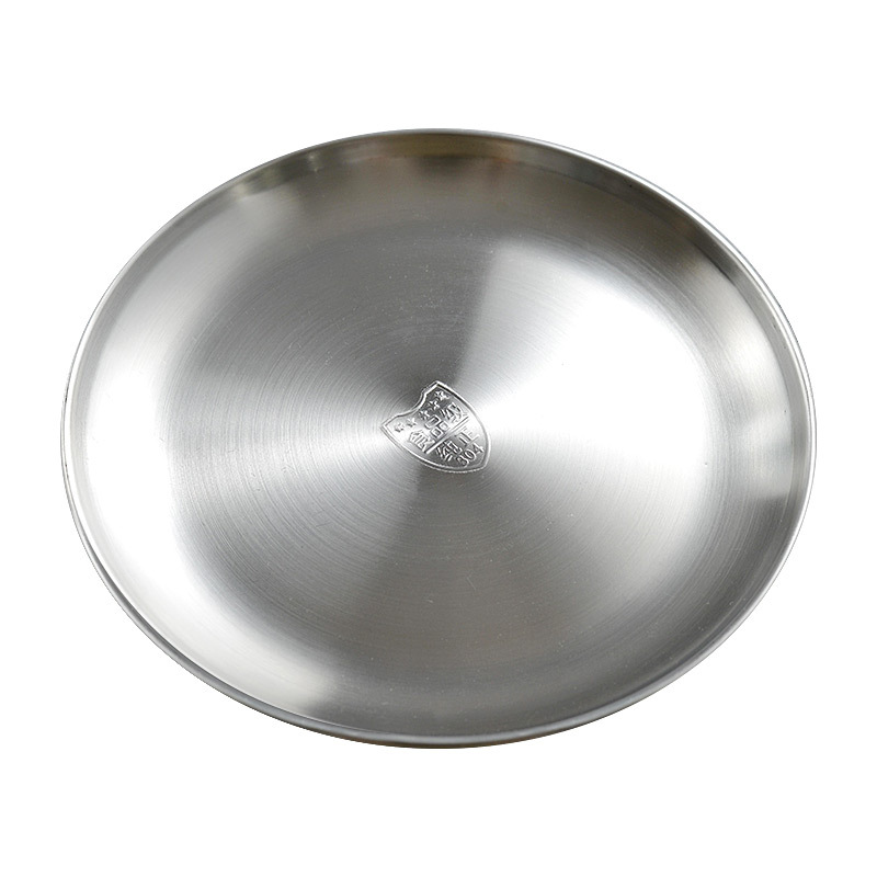 Thickened golden single-layer round dessert plate, Western cuisine plate, outdoor camping barbecue plate, Korean stainless steel barbecue plate Application Scenario