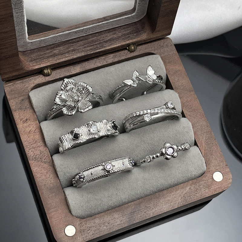 Sweet and cool, niche design sense, flower butterfly, Hong Kong-style fashionable open ring, women's line brushed, versatile and exquisite ring Specification drawing
