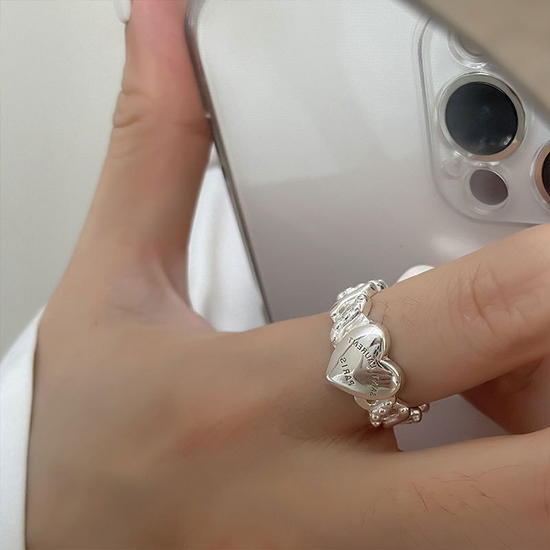 A new heart-shaped, fashionable and cold style ring with an open design from Dongdaemun, South Korea Item Picture