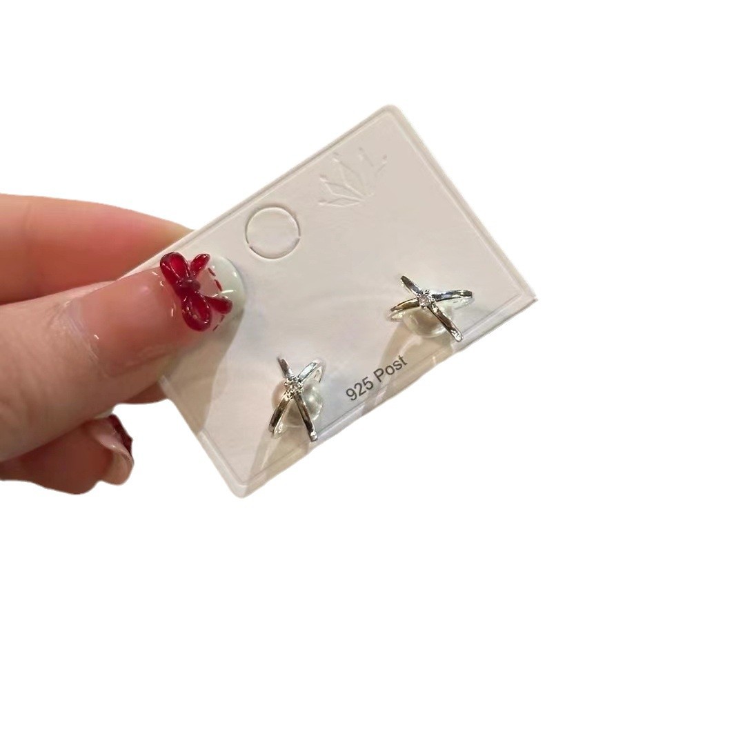 I promise you the starry river! Gentle Breeze Planet Pearl Stud earrings for women, unique and high-end, simple and elegant earrings Item Picture