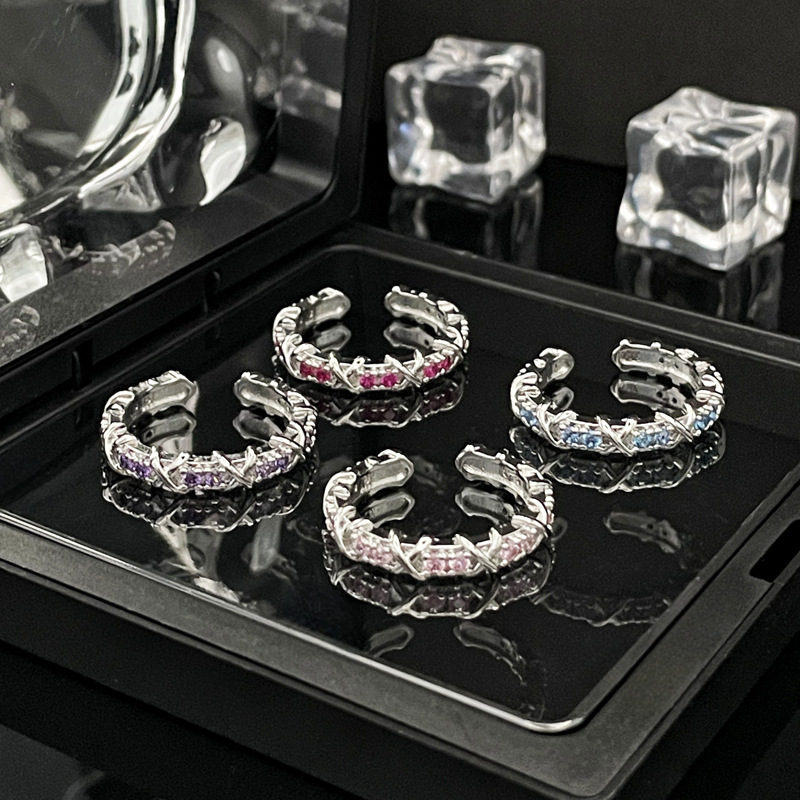 This is a simple and elegant open-top ring with a niche design and a touch of light luxury. It is a versatile and stylish ring accessory for women on Instagram Specification drawing