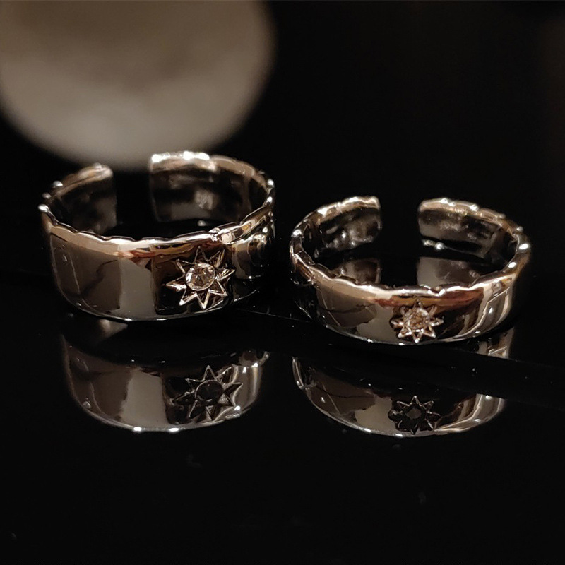 Starlight Zircon couple rings, a niche design with a simple and elegant feel, open rings, retro and adjustable fashion accessories full figure