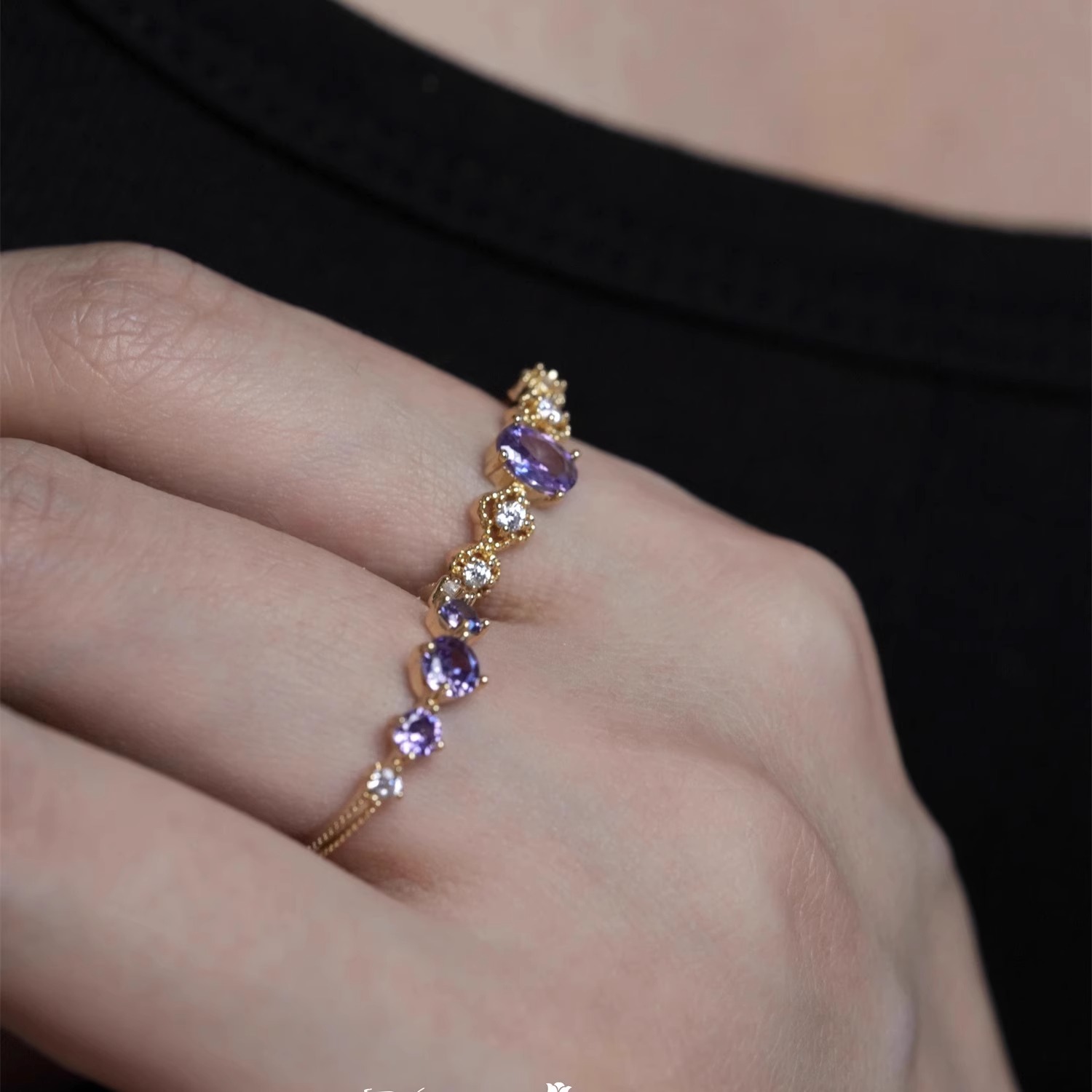 A limited edition French retro shining purple zircon ring for midsummer night, a gentle, luxurious and high-end open-top ring for women details Picture