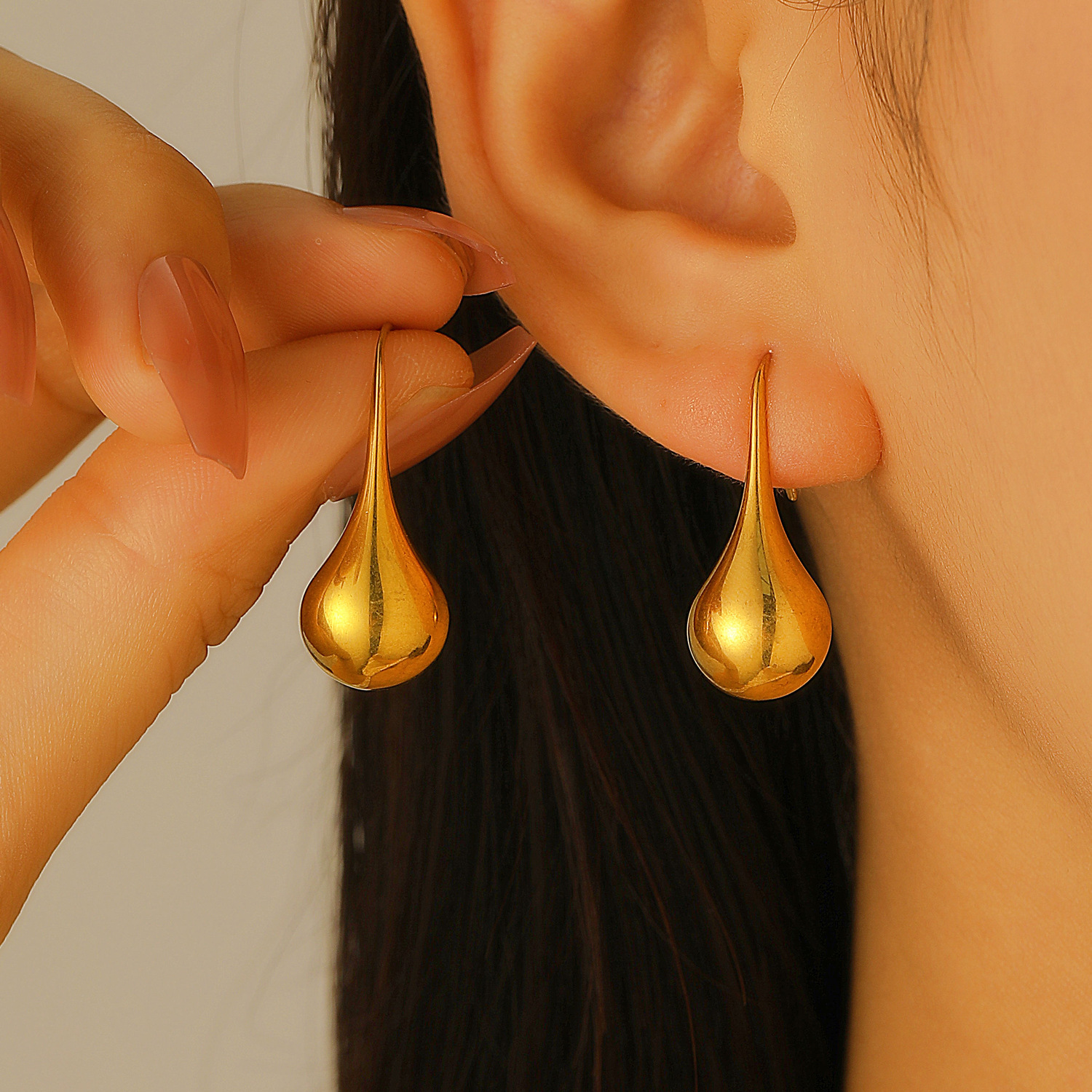 316 stainless steel teardrop ear hooks, simple Japanese and Korean style ear hooks that don't need to be removed while sleeping, elegant and fresh earrings full figure