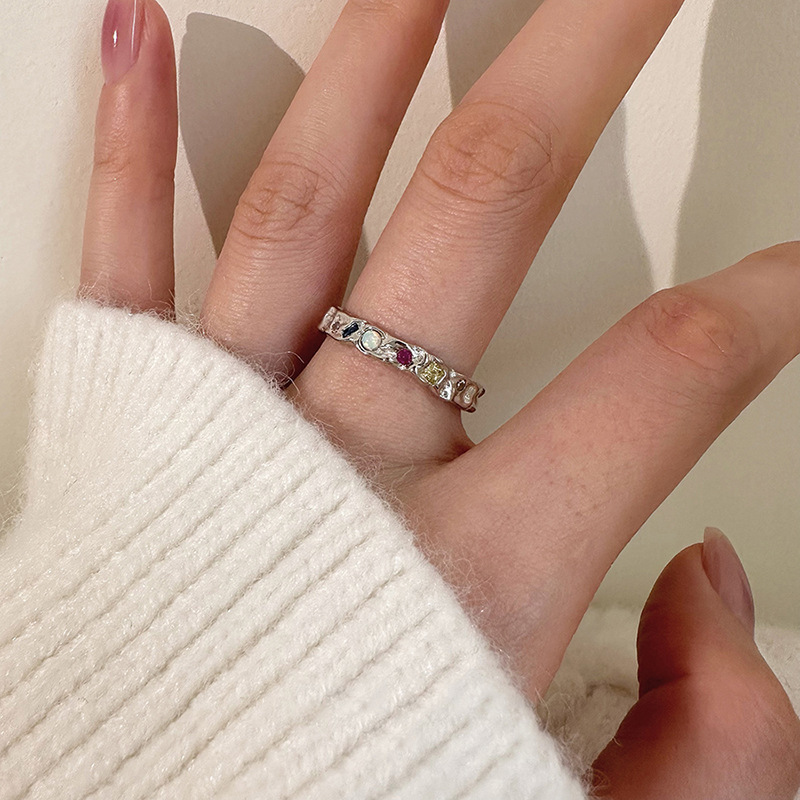 Opal colored small diamond ring for women's combination style, cold style, fashionable, individual, versatile and high-end index ring new style Application Scenario