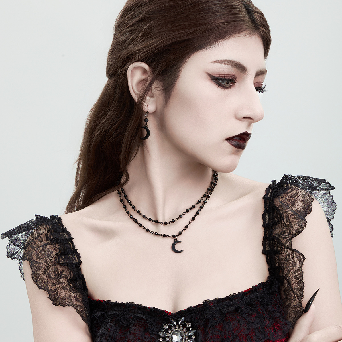 European and American cross-border jewelry, cold style multi-layer imitation crystal collarbone chain, fashionable and individual beaded necklace choker details Picture
