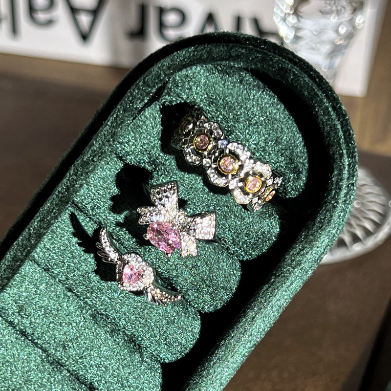 Luxurious shadow lace hollowed-out two-color open ring, youthful pink diamond bow heart sweet and cool light luxury ring details Picture