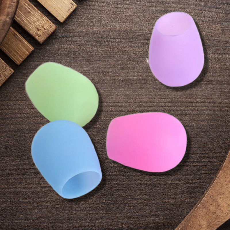 Food-grade portable cups, drinking cups, hotel mouthwash cups, silicone water cups, anti-drop travel and camping wine glasses full figure