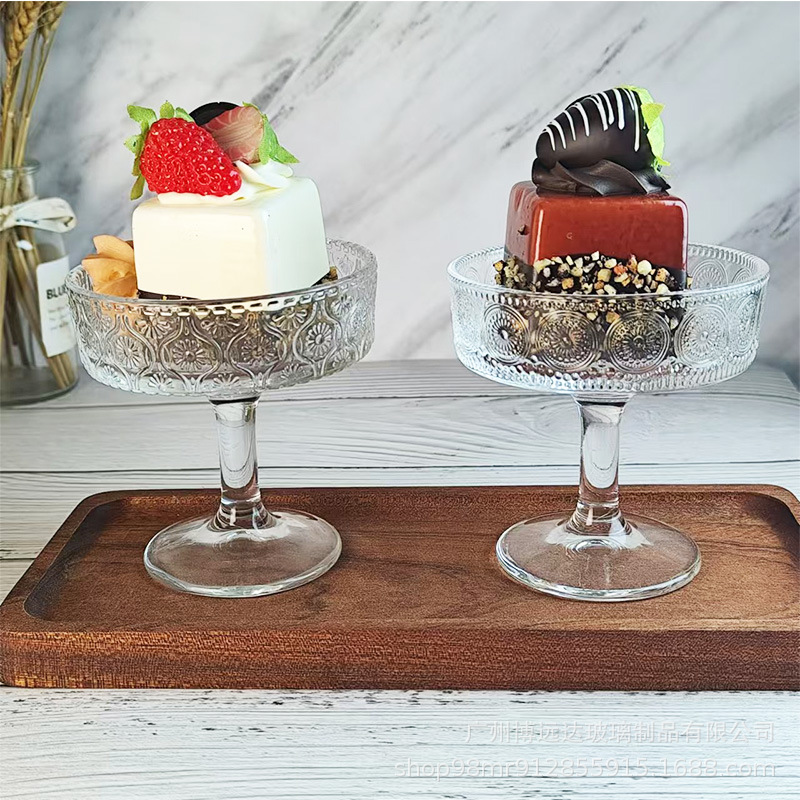 Ice cream cups, high-footed glass dessert cups and bowls, high appearance level, embossed transparent snack bowls, ice cream cups, pudding cups, yogurt cups details Picture