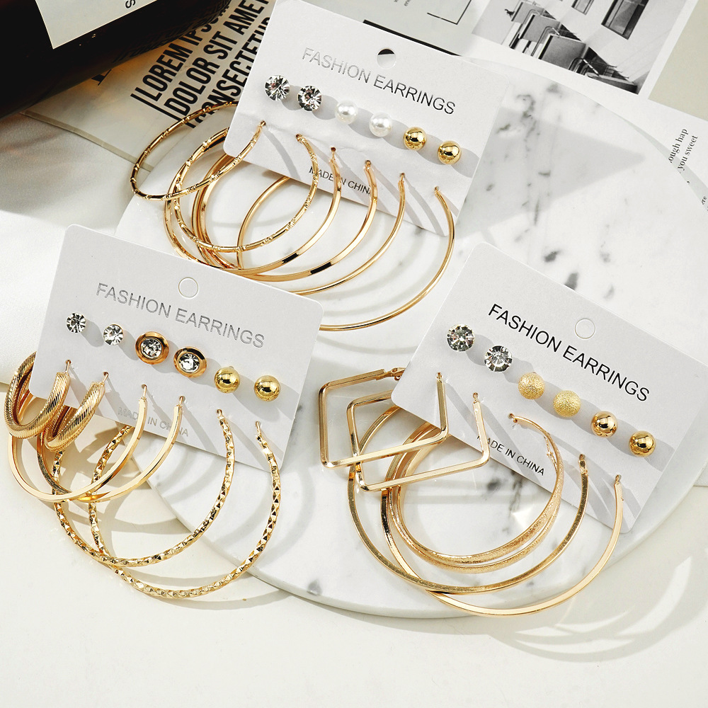 New metal ear ring set of 6 pieces, retro pearl and diamond ear ring earrings, high-end European and American earrings, exuding a sense of sophistication full figure